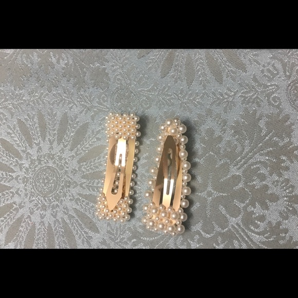 🚨Sale 5/$25 Stylish Faux Pearl Hair Clip Barrett - Picture 6 of 6